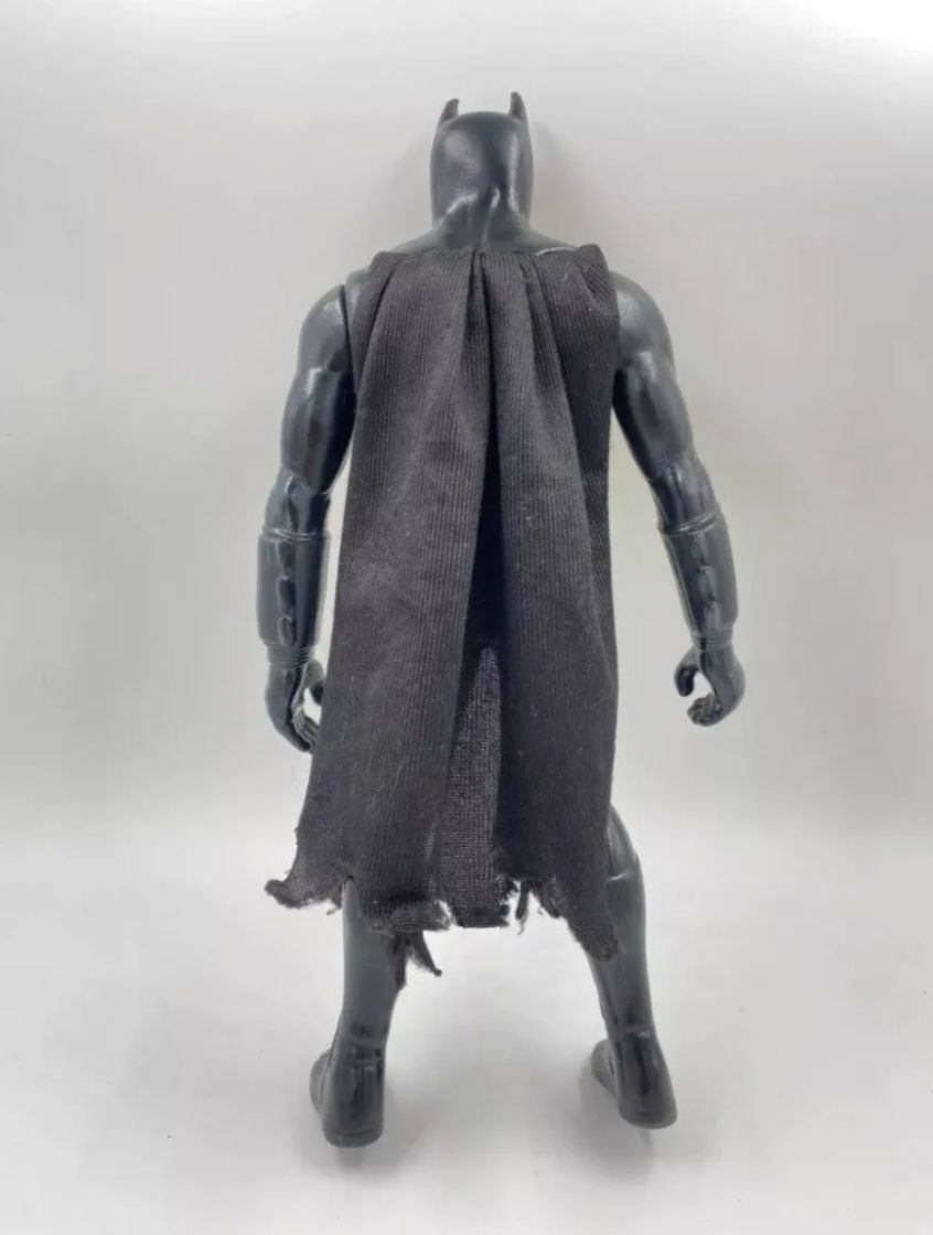 Batman Regresa De 1992 Figura 35 Cm Dc Comics Con Capa