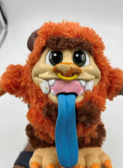 Crate Creatures Surprise Stubbs Mga Juguete Interactiva