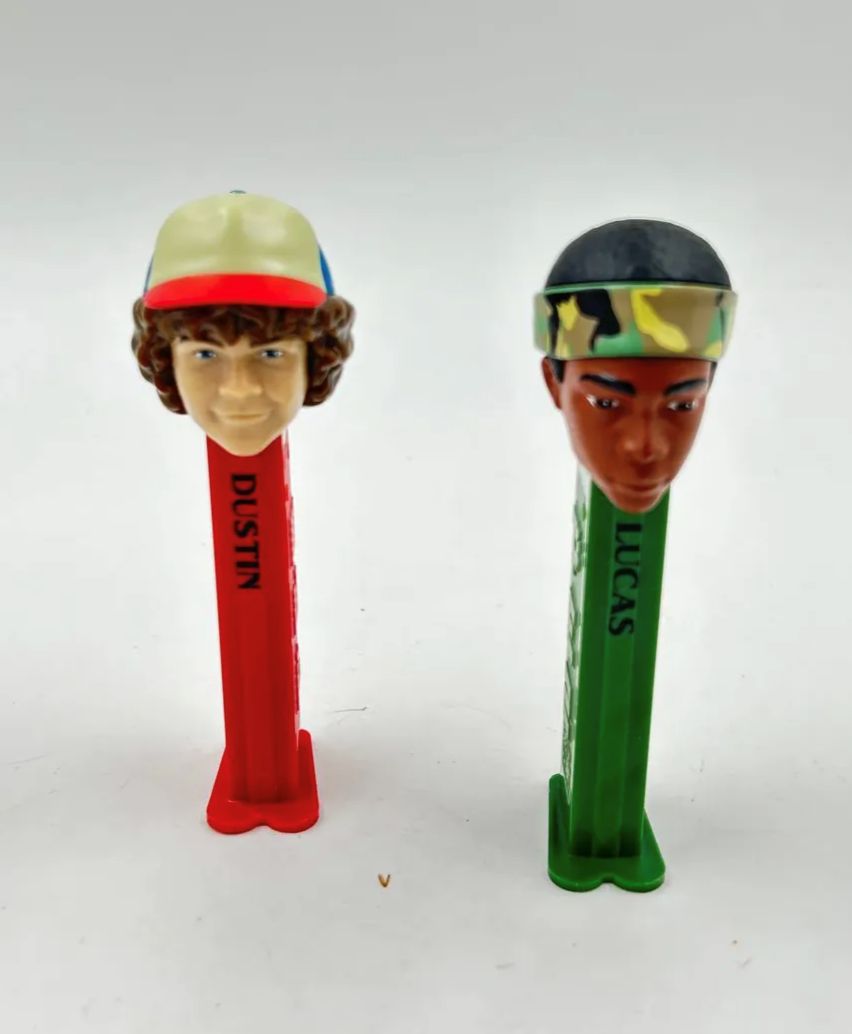 Dispensador Dulces Pez Stranger Things Dustin Y Lucas