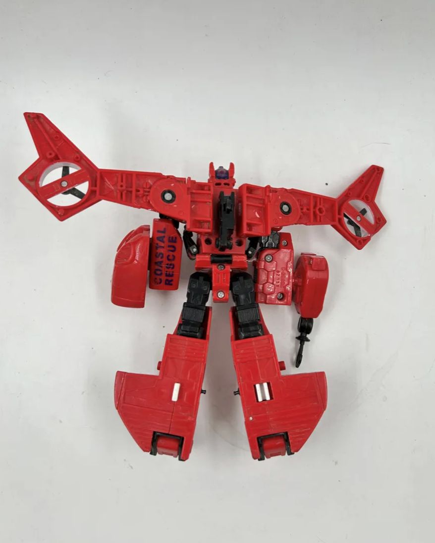 Hasbro Transformers Universe Voyager Class Autobot Blades