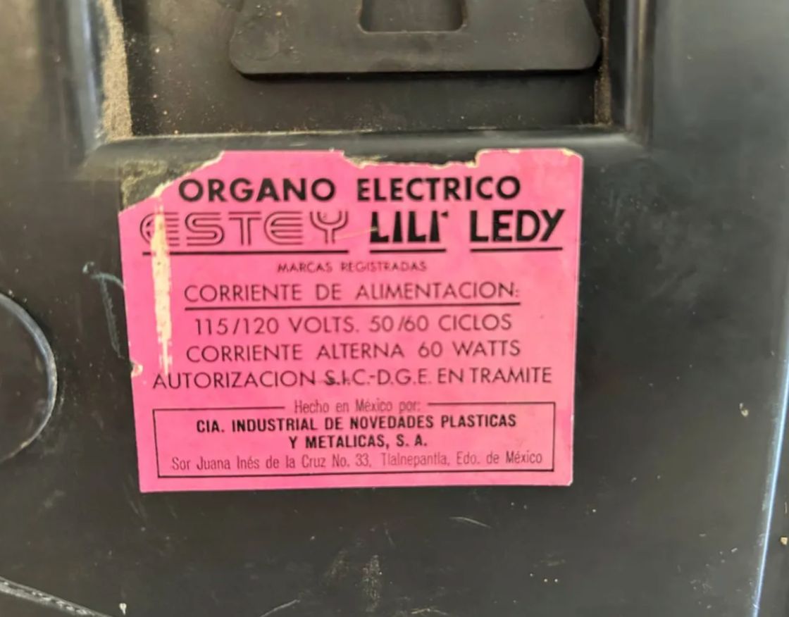 Teclado Piano Lili Ledy 55 Cm Vintage De Bulbos Vintage 60 S