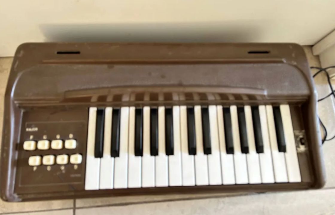 Teclado Piano Lili Ledy 55 Cm Vintage De Bulbos Vintage 60 S
