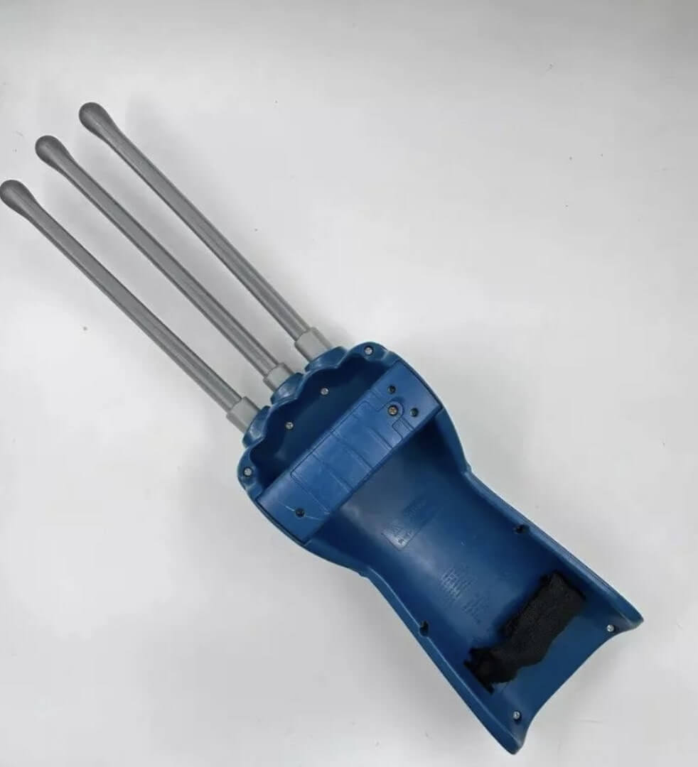 Wolverine Garras Retractiles Con Sonidos De La Marca Hasbro
