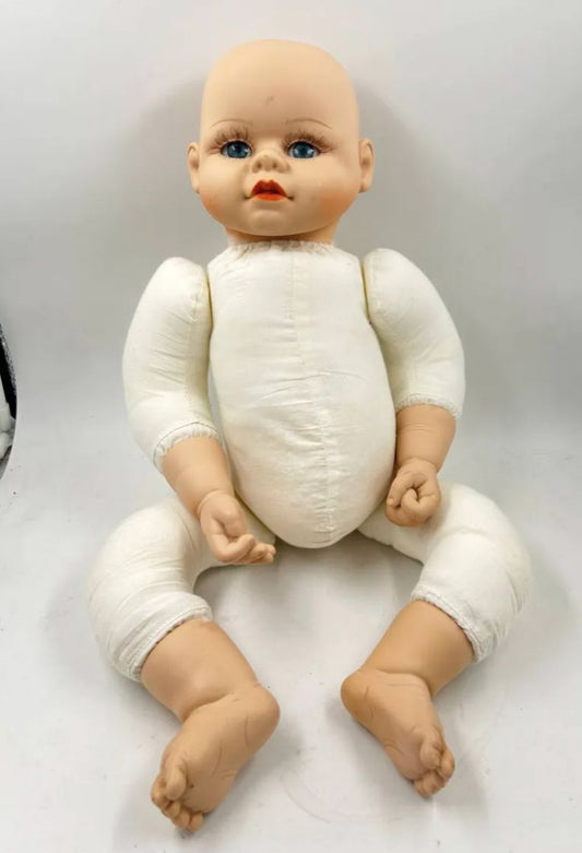 Muñeca Herritage Mint Ltd. Coleccionable Bebé Realista 2000